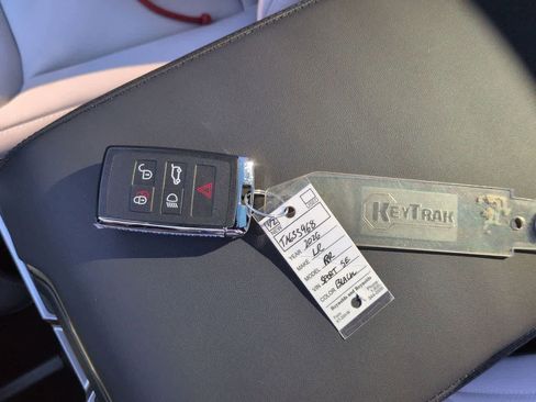 New 2026 Land Rover Range Rover Sport Dynamic SE image 37