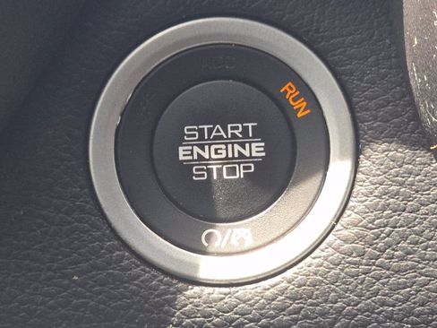 Used 2019 RAM 1500 Big Horn AWD/4WD image 31