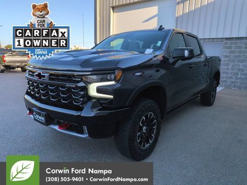 Used 2023 Chevrolet Silverado 1500 ZR2 w/ Technology Package AWD/4WD image 7