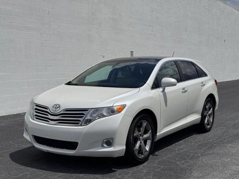 Used 2011 Toyota Venza image 4