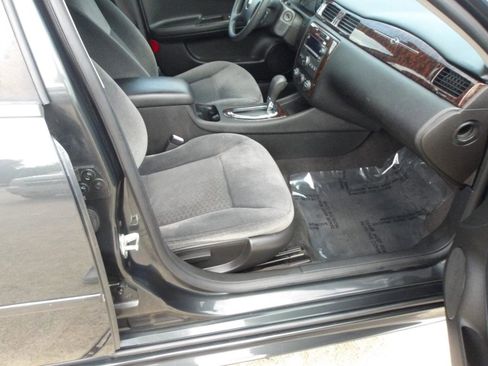 Used 2016 Chevrolet Impala Limited LS FWD image 10