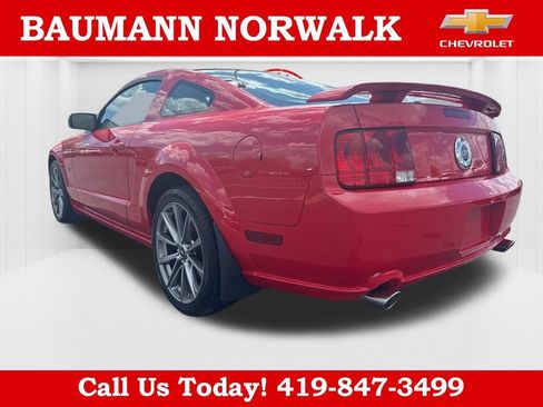 Used 2007 Ford Mustang GT RWD image 5