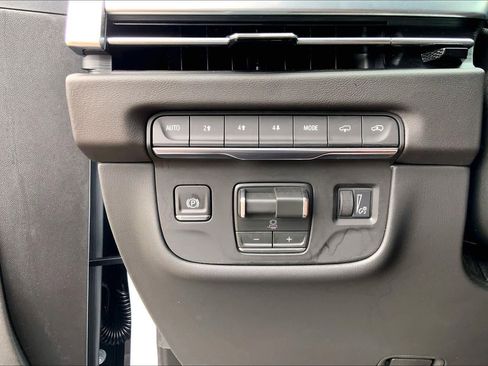 Used 2026 Cadillac Escalade Sport w/ Touring Package AWD/4WD image 36