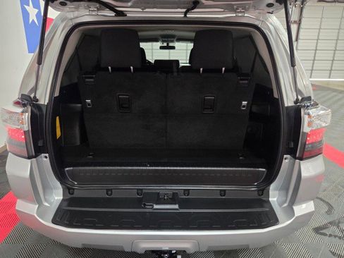 Used 2017 Toyota 4Runner SR5 image 69