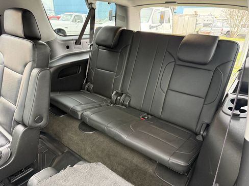 Used 2016 GMC Yukon XL SLT w/ Open Road Package image 11