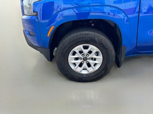 Used 2024 Nissan Frontier SV AWD/4WD image 29