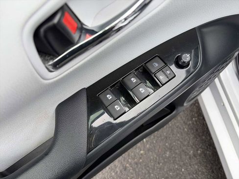 Used 2016 Toyota Prius Three Touring image 15