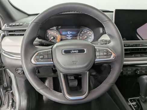 Used 2023 Jeep Compass Limited AWD/4WD image 16