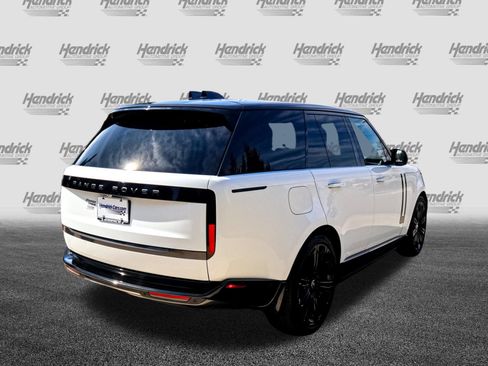 Used 2025 Land Rover Range Rover SE AWD/4WD image 10
