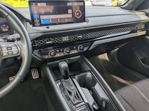 Used 2023 Honda Accord Sport image 24