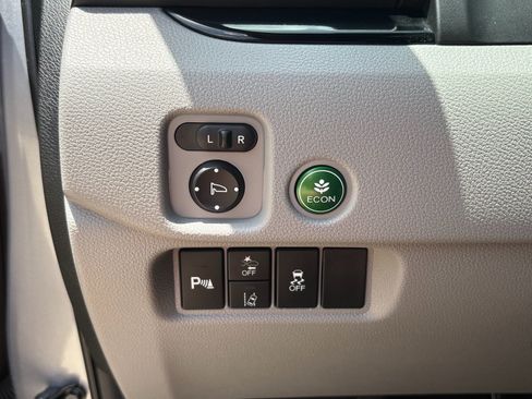 Certified 2022 Honda Pilot Touring image 13