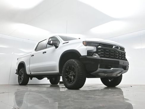 Used 2025 Chevrolet Silverado 1500 ZR2 AWD/4WD image 62