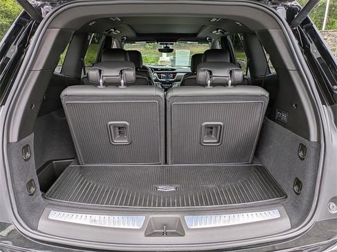 Certified 2024 Cadillac XT6 Sport w/ Technology Package image 12