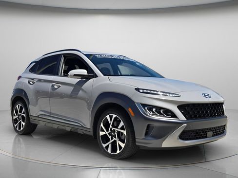 Used 2023 Hyundai Kona Limited image 8
