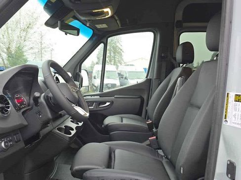 New 2026 Mercedes-Benz Sprinter 2500 image 18