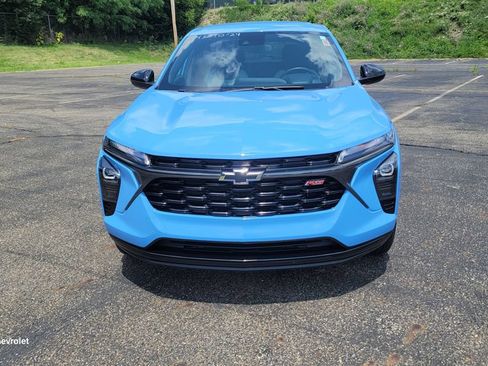 Used 2024 Chevrolet Trax RS w/ Driver Confidence Package FWD image 4