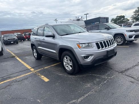 Used 2014 Jeep Grand Cherokee Laredo w/ Quick Order Package 23E AWD/4WD image 5