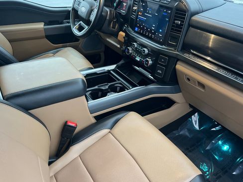Used 2024 Ford F350 Lariat image 15