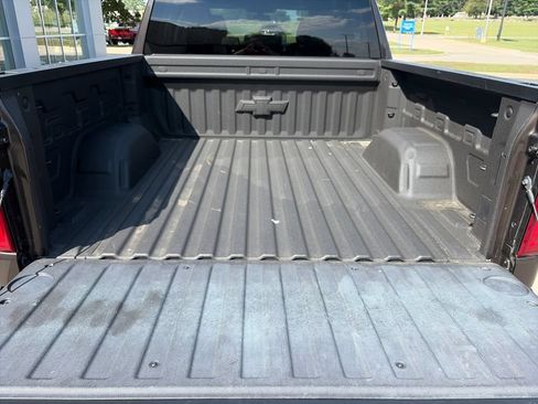 Used 2021 Chevrolet Silverado 1500 LT Trail Boss w/ Bed Protection Package AWD/4WD image 21
