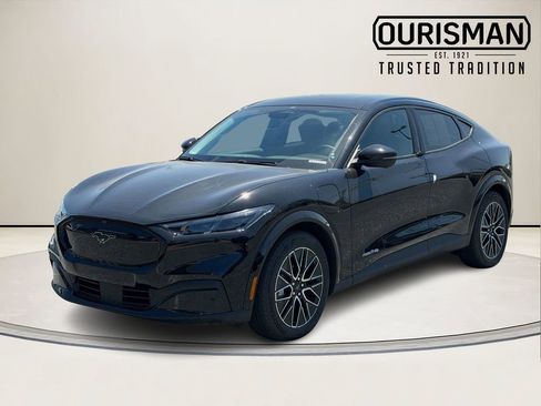 Used 2025 Ford Mustang Mach-E Premium AWD/4WD image 4