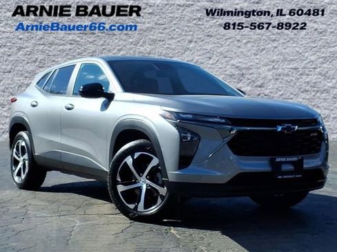 Used 2025 Chevrolet Trax RS w/ Driver Confidence Package image 1