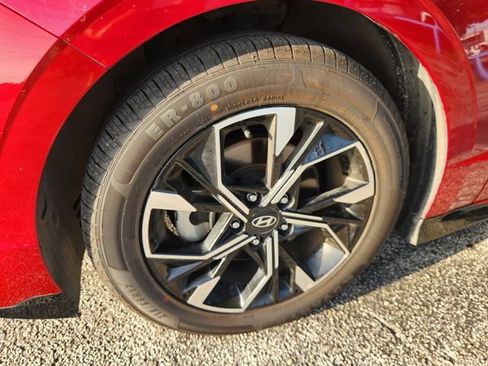 Used 2025 Hyundai Sonata SEL FWD image 10