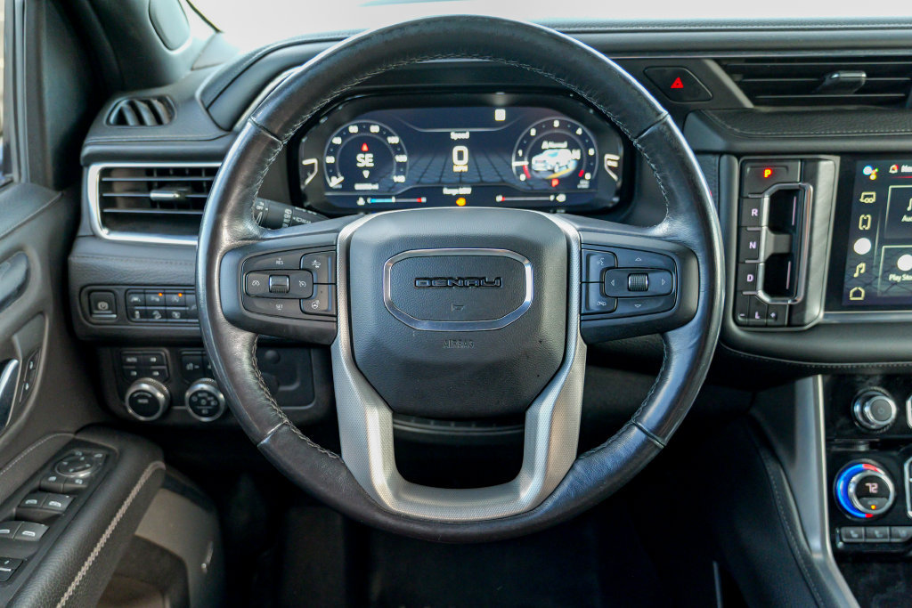 Used 2022 GMC Yukon XL Denali AWD/4WD image 44