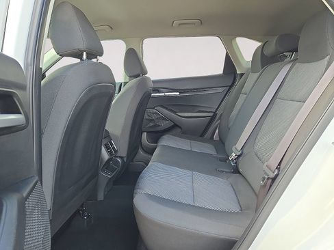 Used 2025 Kia Seltos LX AWD/4WD image 15