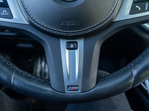 Used 2022 BMW X7 M50i w/ Dynamic Handling Package image 33