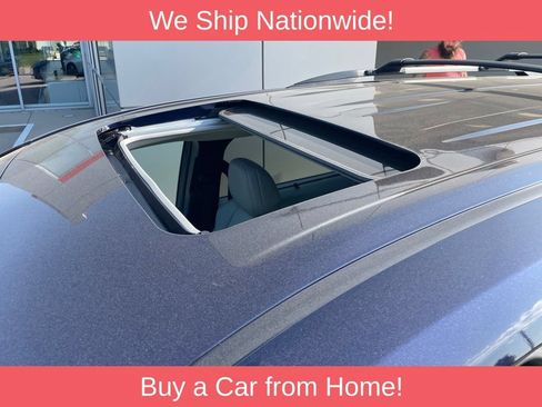 Used 2026 Toyota Sienna XLE FWD image 3