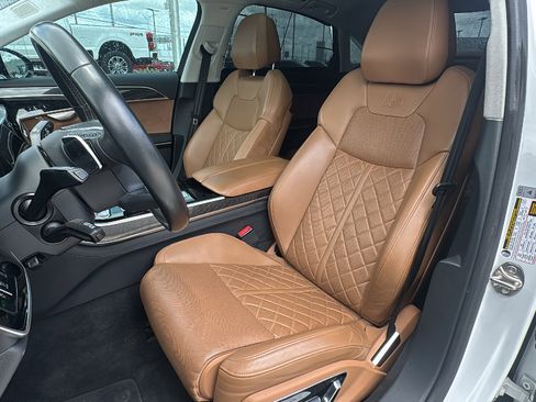 Used 2020 Audi S8 L w/ S8 Executive Package AWD/4WD image 14