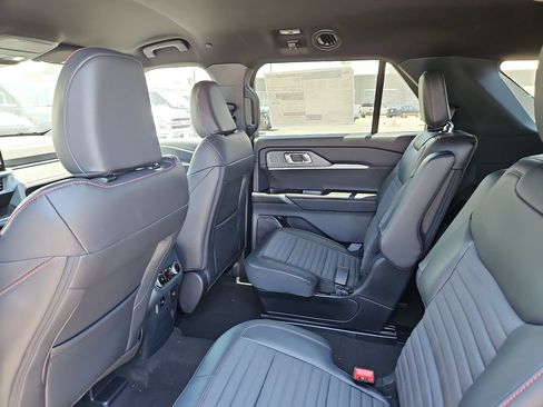 New 2026 Ford Explorer ST-Line w/ ST-Line Street Pack RWD image 19