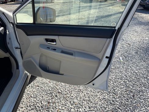 Used 2014 Subaru Crosstrek 2.0i Premium w/ Moonroof Package image 18