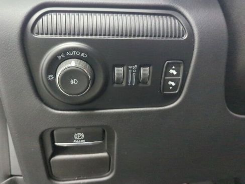 Used 2023 Jeep Grand Wagoneer Series III w/ Quick Order Packagew 28T AWD/4WD image 10
