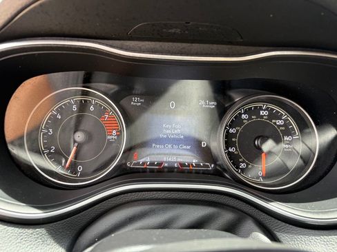 Used 2020 Jeep Cherokee Trailhawk w/ Cold Weather Group AWD/4WD image 34