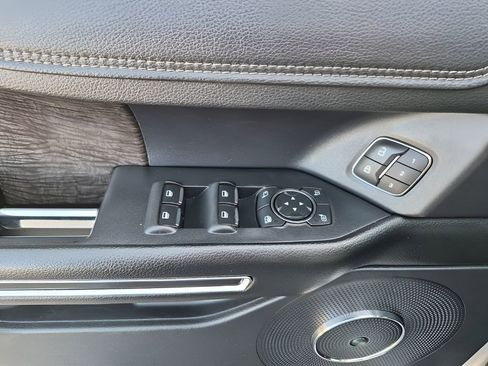 Used 2019 Ford Expedition Max Limited image 27