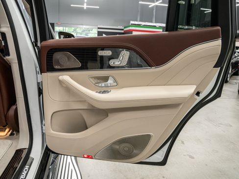 Used 2026 Mercedes-Benz Maybach GLS 600 4MATIC image 51