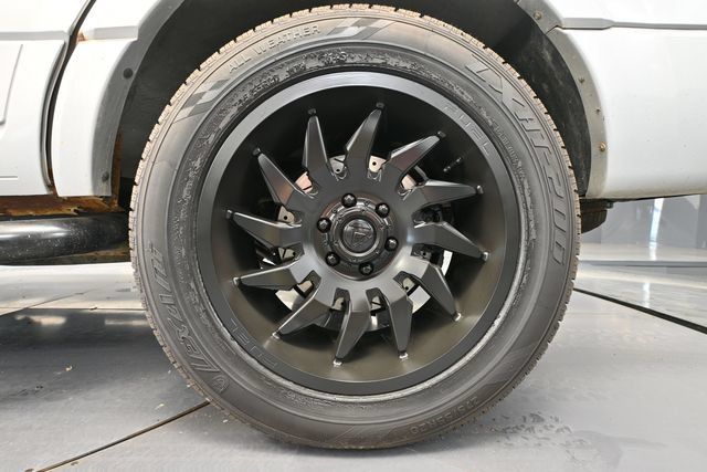 Used 2017 Ford Expedition XLT AWD/4WD image 9