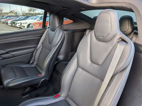 Used 2022 Tesla Model X Plaid image 29