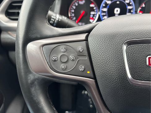 Used 2023 GMC Acadia AT4 w/ Technology Package image 30