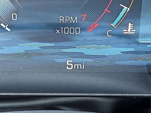 New 2026 Chevrolet Equinox RS w/ Convenience Package III FWD image 23