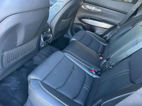 Used 2025 Genesis GV70 3.5T Sport image 13