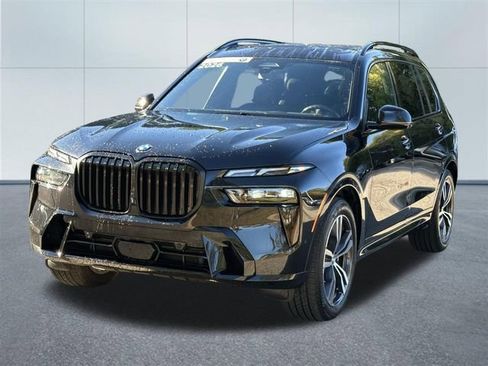 Certified 2026 BMW X7 xDrive40i w/ M Sport Package image 10