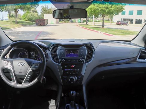 Used 2017 Hyundai Santa Fe Sport FWD image 24
