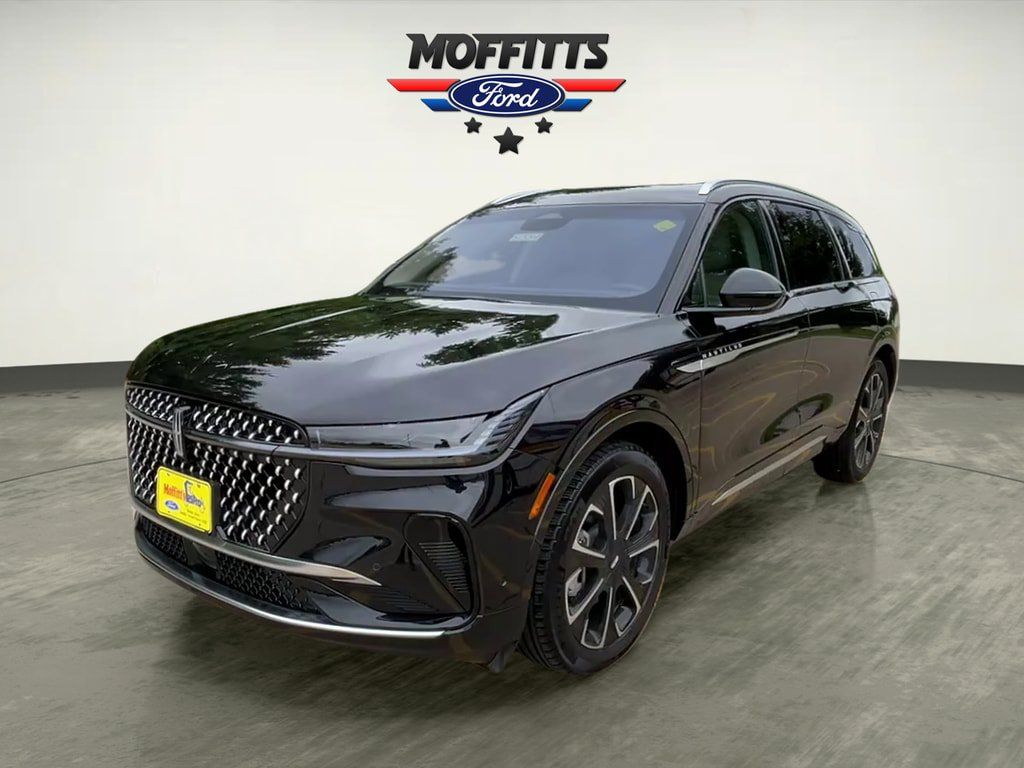 Used 2024 Lincoln Nautilus Reserve w/ Equipment Group 202A AWD/4WD image 1