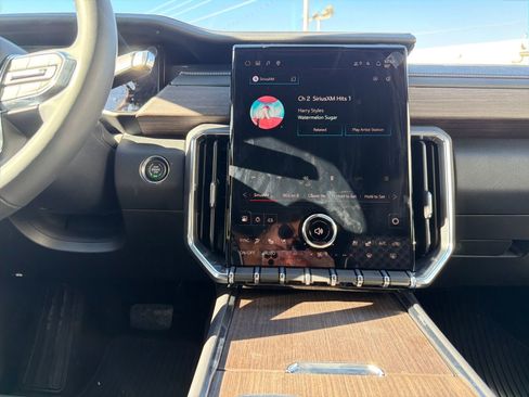 New 2026 GMC Acadia Denali w/ Super Cruise Package image 26