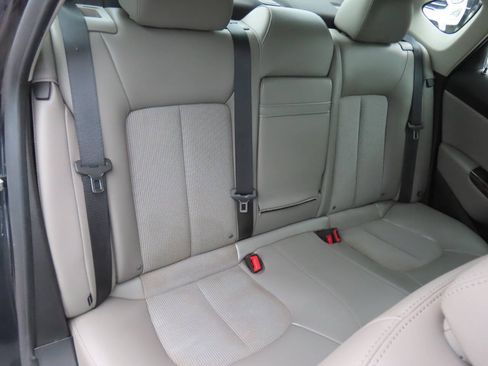 Used 2013 Buick Verano FWD image 38