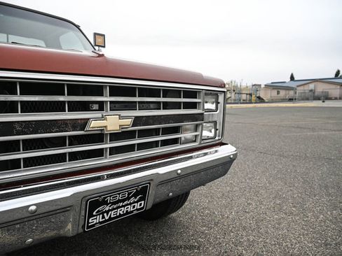 Used 1987 Chevrolet C/K Truck 2500 RWD image 73
