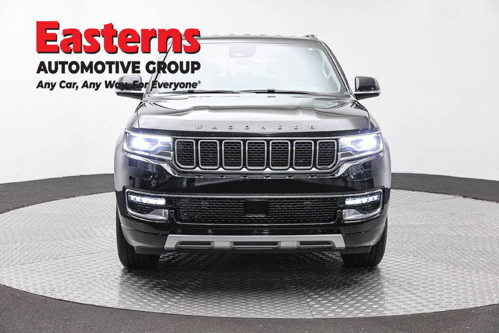 Used 2024 Jeep Wagoneer L Series II RWD image 4