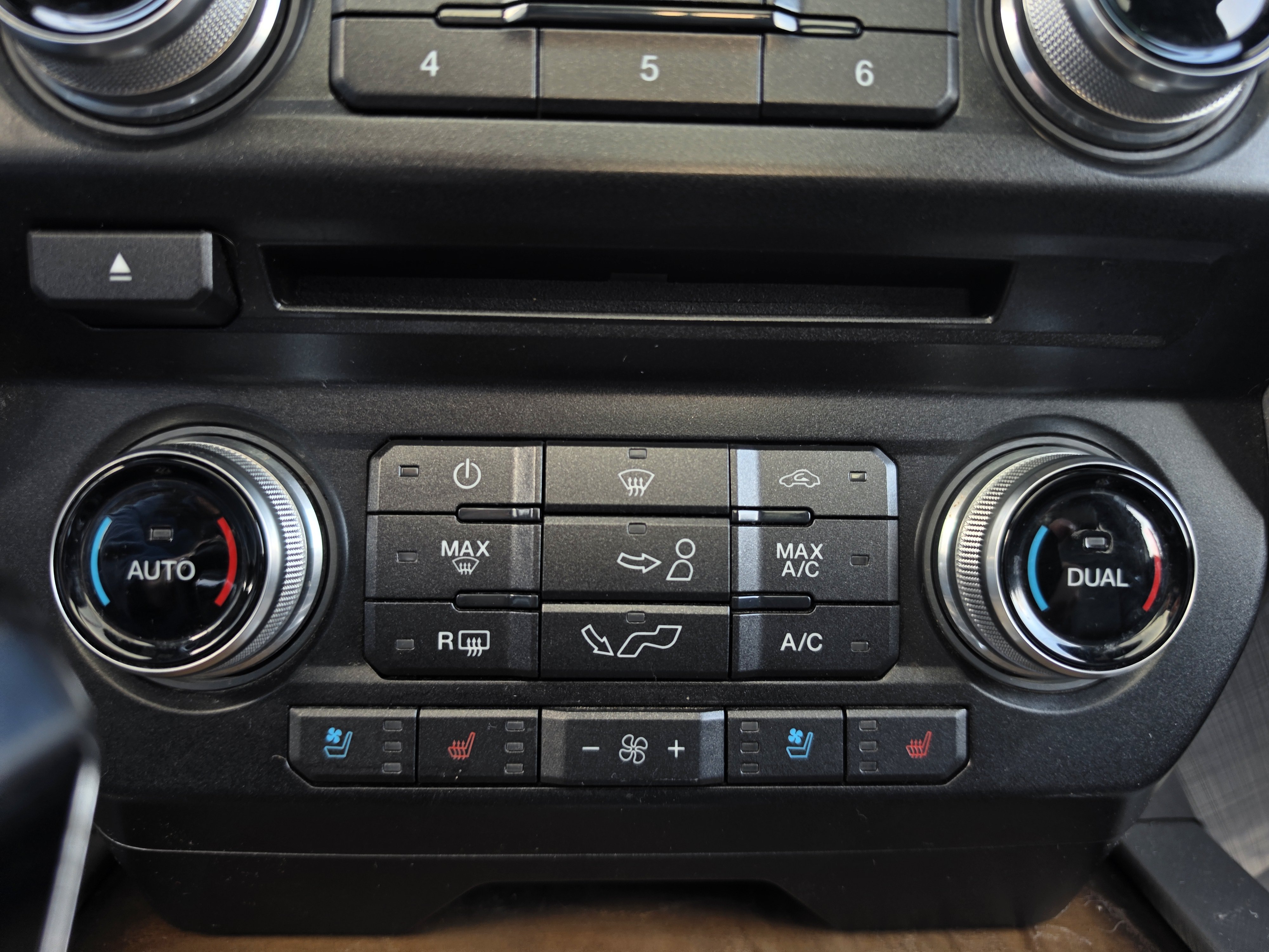Used 2018 Ford F150 Limited w/ Trailer Tow Package AWD/4WD image 31